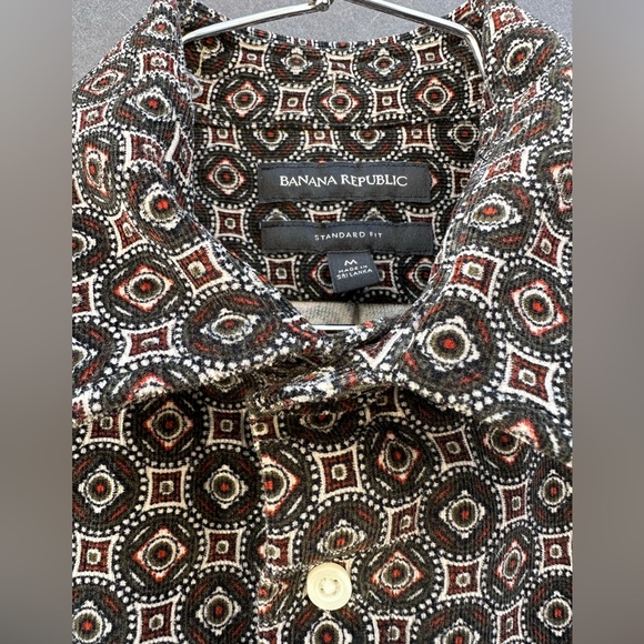 Banana Republic, men’s long sleeve patterned fine whale corduroy shirt. - Picture 4 of 4